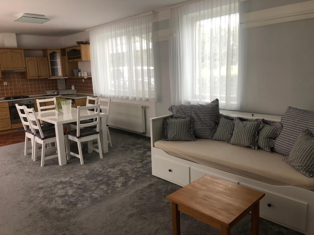 Prazdninovy Dum Zavadilka Villa Ceske Budejovice Bagian luar foto